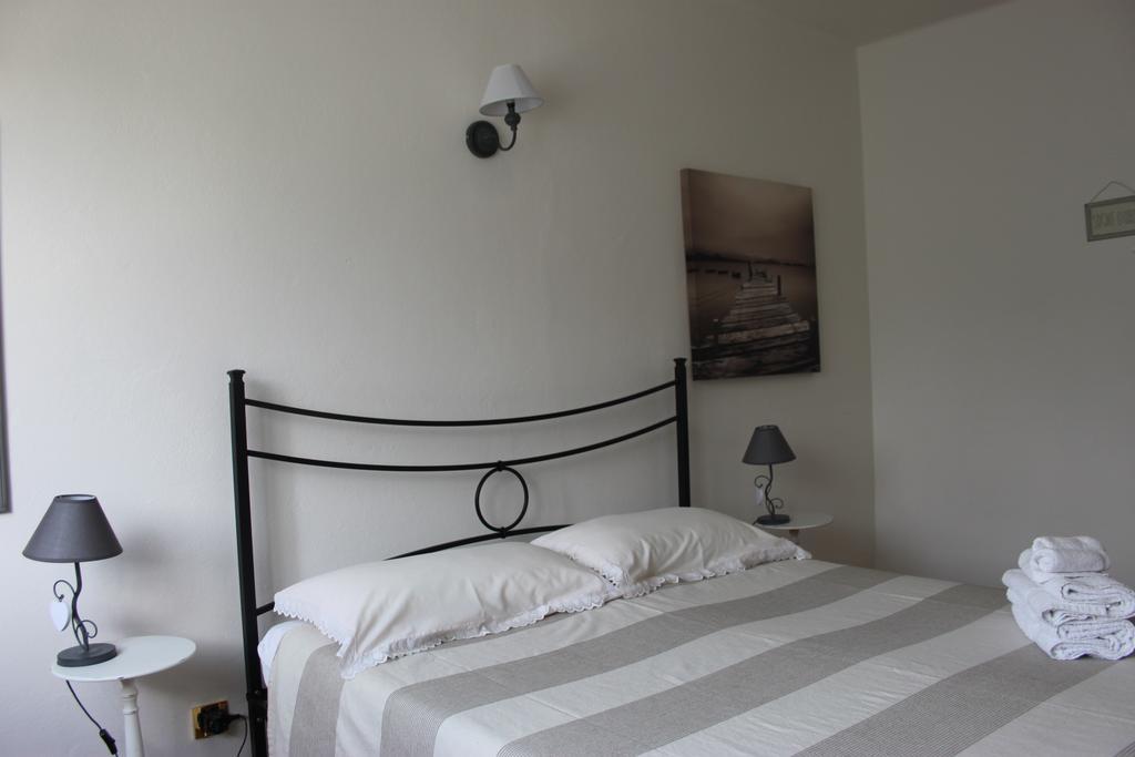 Bed And Breakfast Anna Isera Exterior foto